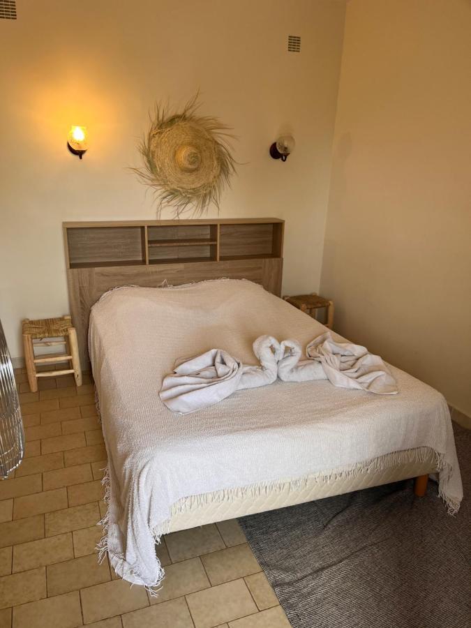 Bed and Breakfast Les Saladelles à Les Les Saintes-Maries-de-la-Mer Extérieur photo