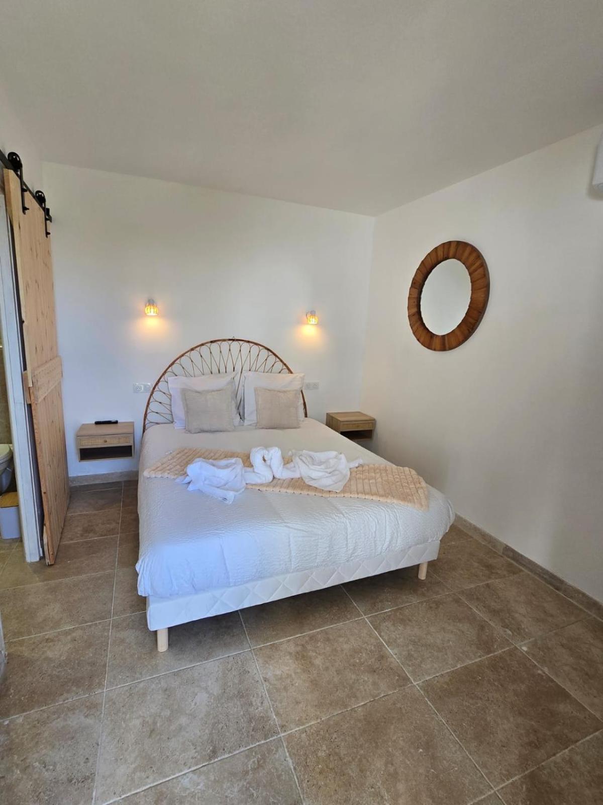 Bed and Breakfast Les Saladelles à Les Les Saintes-Maries-de-la-Mer Extérieur photo