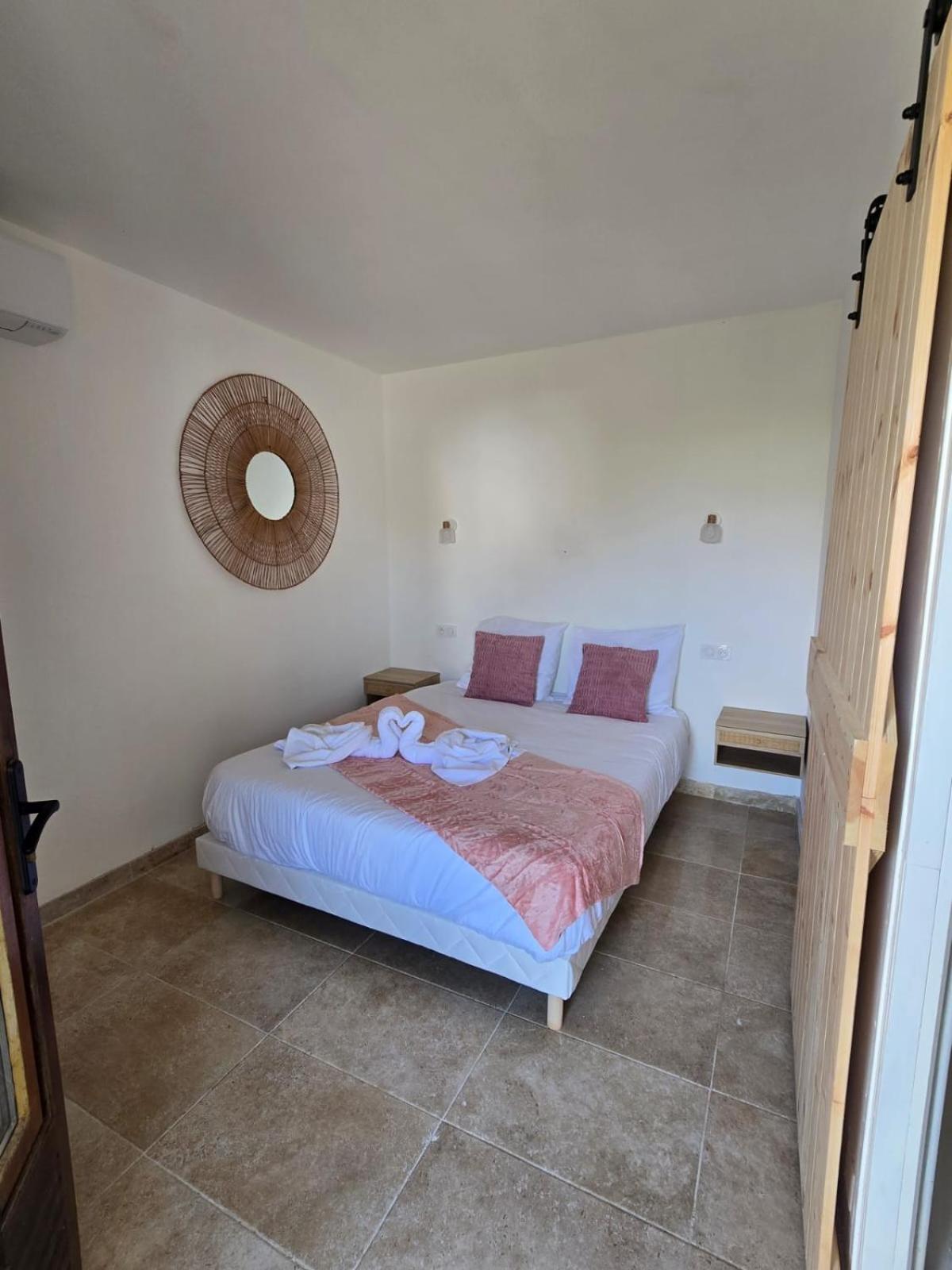 Bed and Breakfast Les Saladelles à Les Les Saintes-Maries-de-la-Mer Extérieur photo