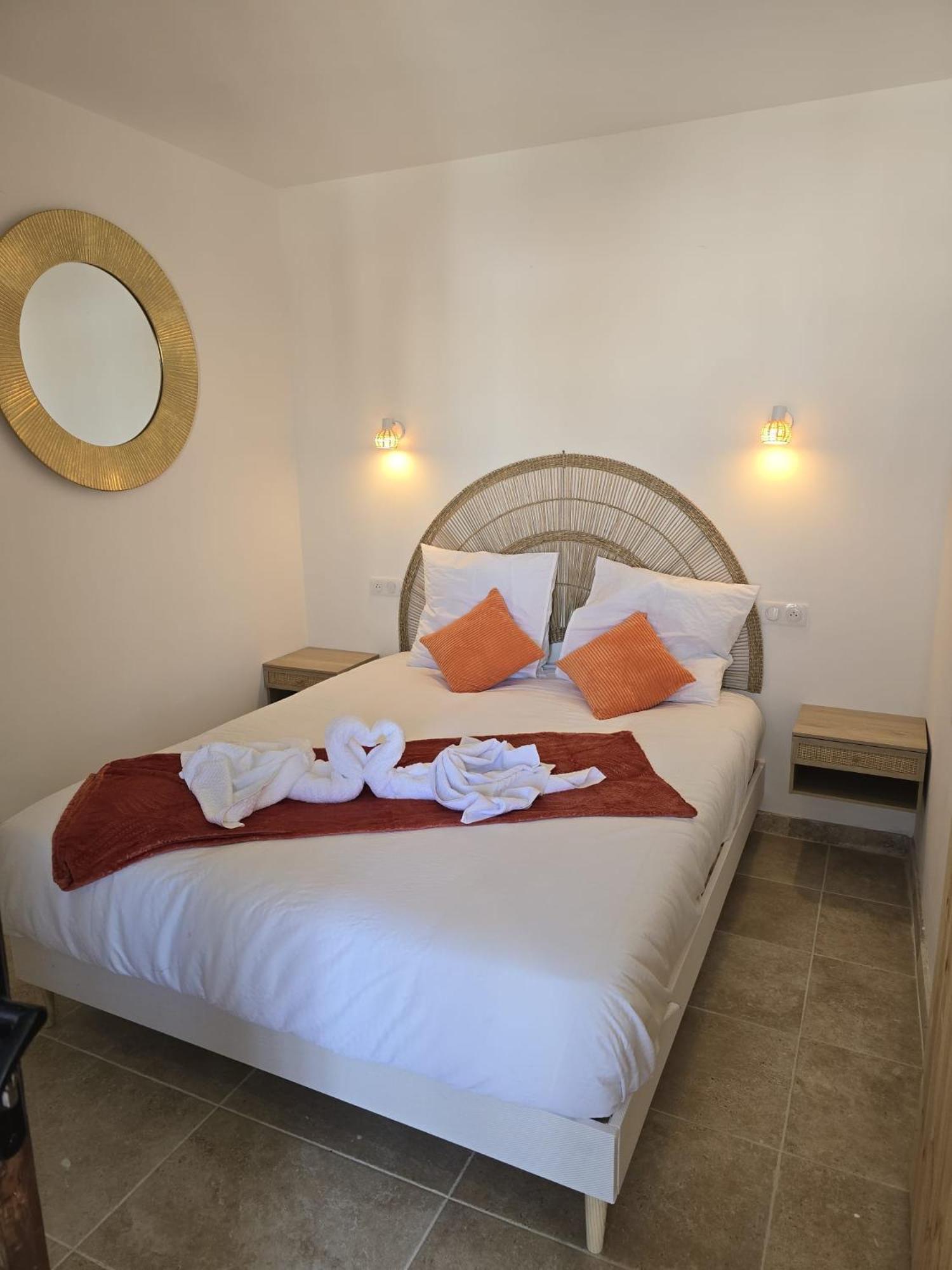 Bed and Breakfast Les Saladelles à Les Les Saintes-Maries-de-la-Mer Extérieur photo